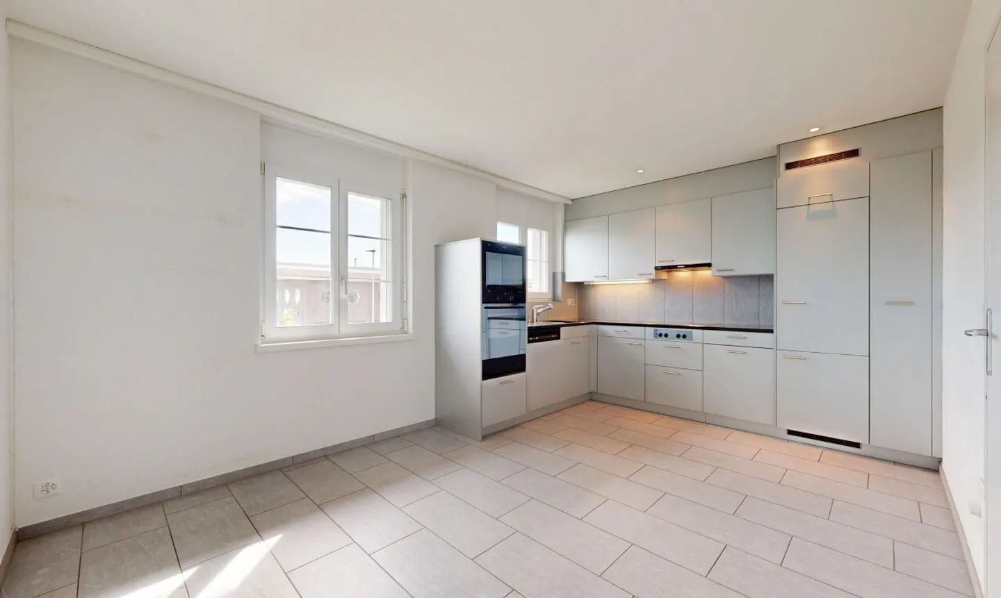 Vivere con comfort e vicinanza - posizione attraente a Rümlang - Foto 5 di 11