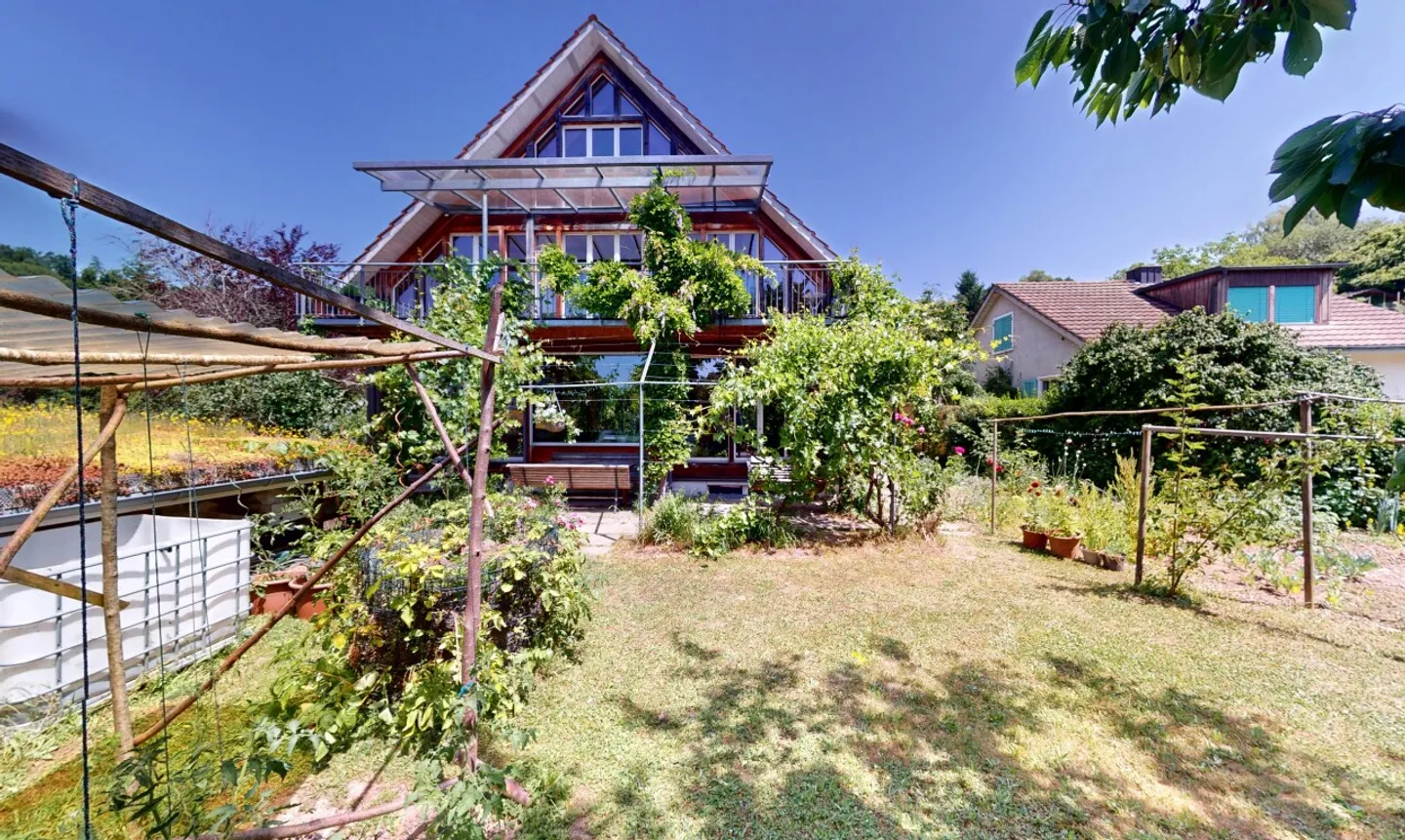 Spazio luminoso con costruzione sostenibile - Foto 1 di 13