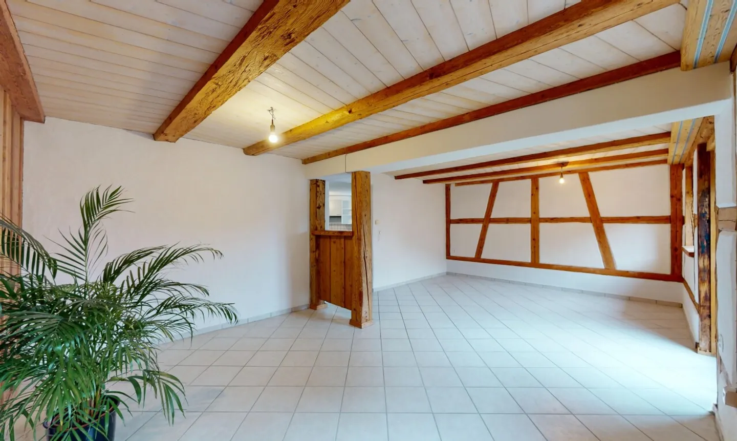 Raumwunder mit viel Charme und gemütlichem Garten - Foto 1 von 13