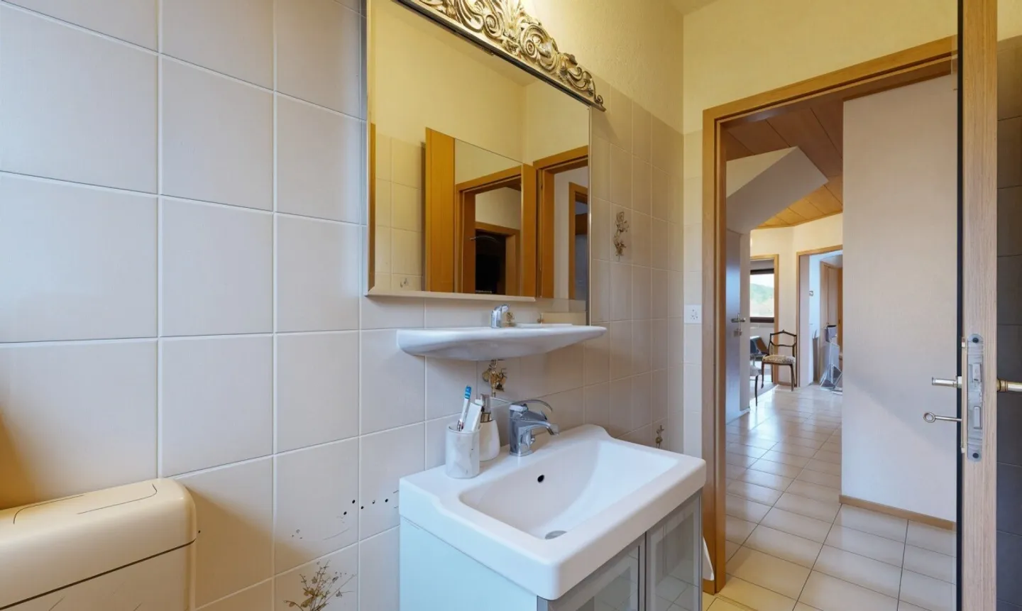 Saint-Légier – Individual house with great potential for development - Photo 10 of 13