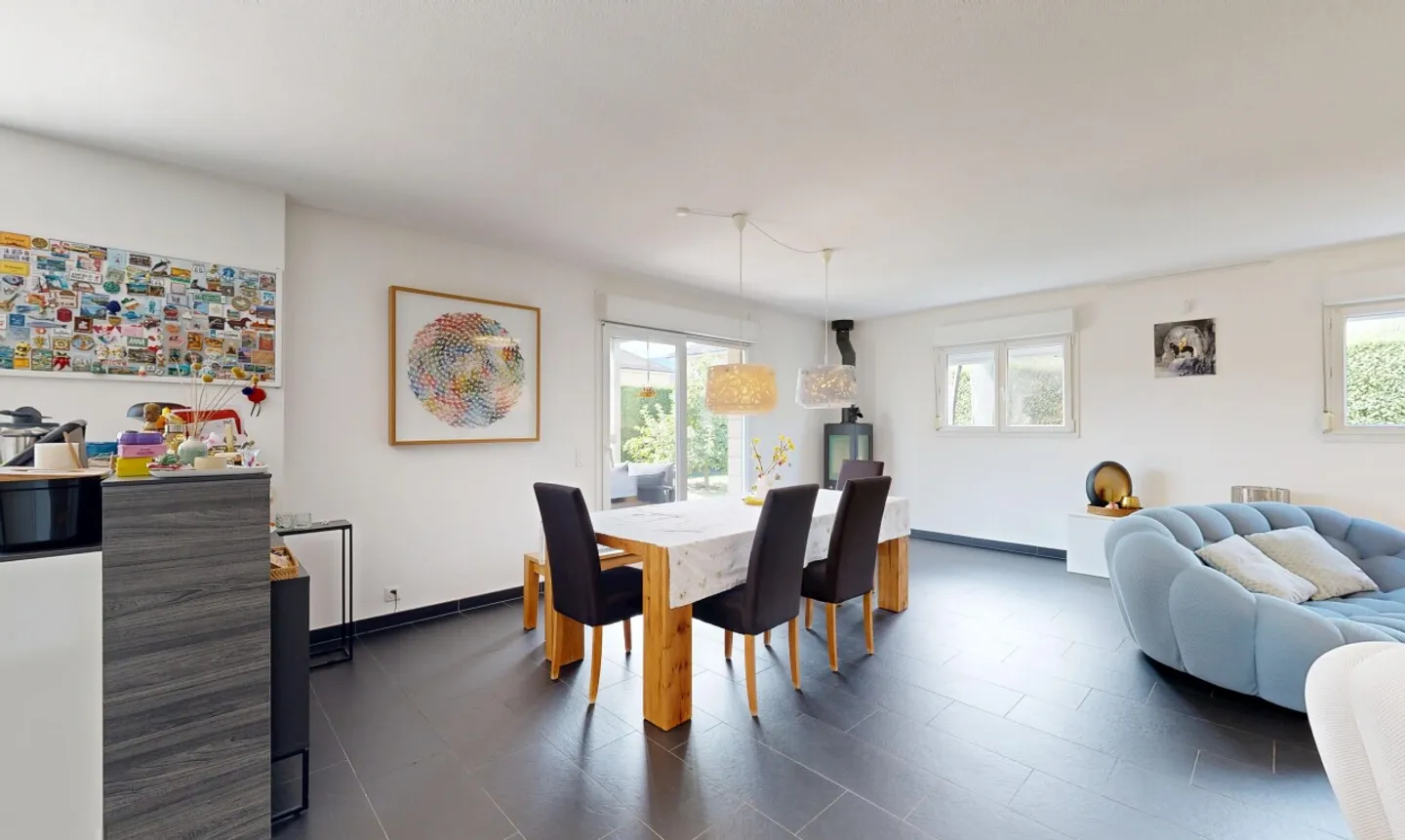 Superb family home perfectly maintained - Photo 5 of 11