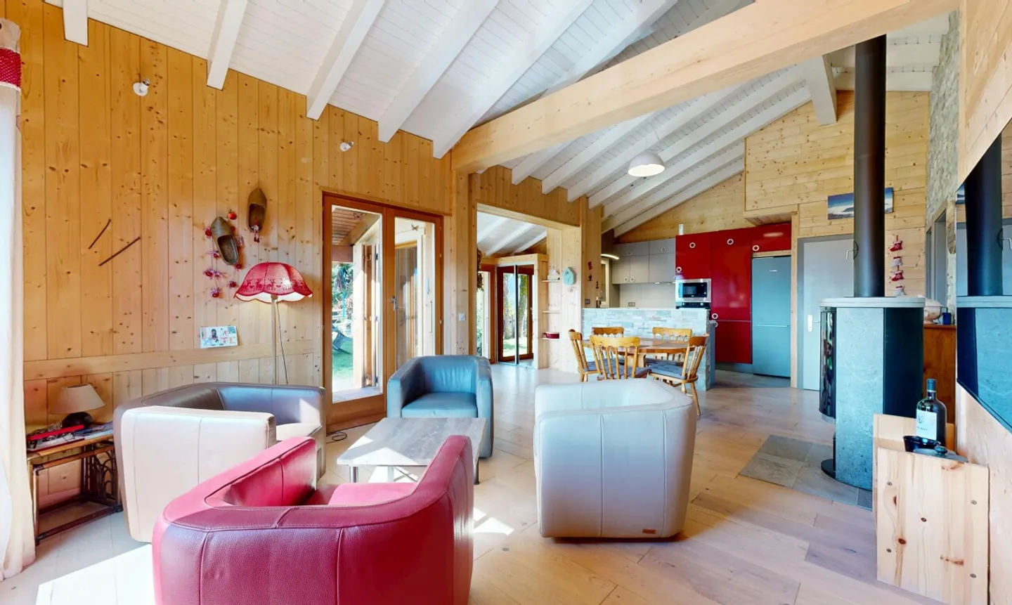 Cozy individual chalet with breathtaking views - Photo 2 of 11