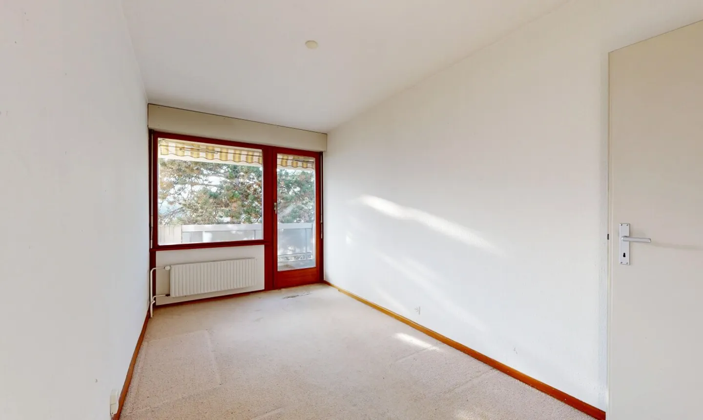 3.5-room penthouse with two balconies, very well located - Photo 7 of 11