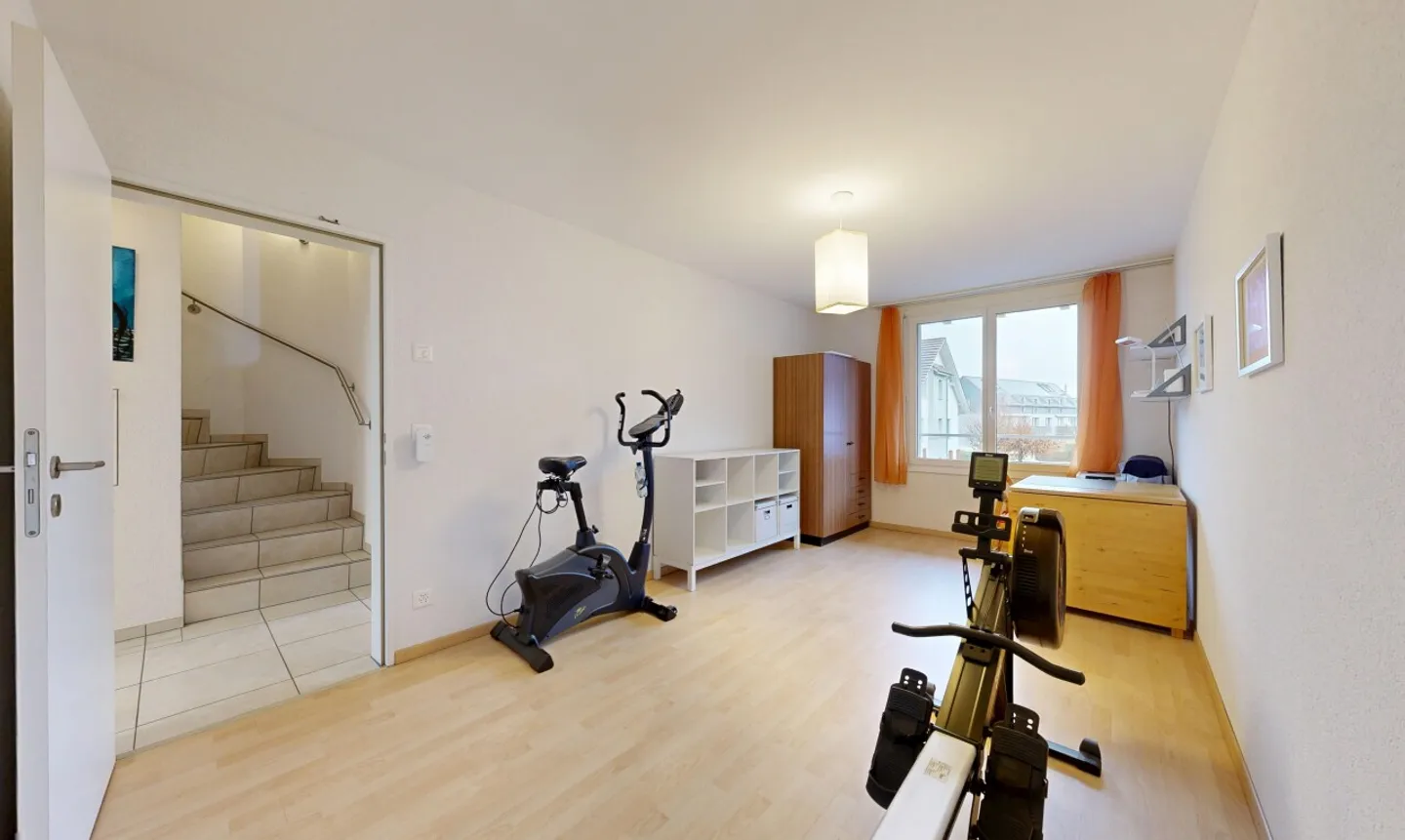 Attraktives Familienhaus mit Garten und direktem TG-Zugang - Photo 7 sur 11