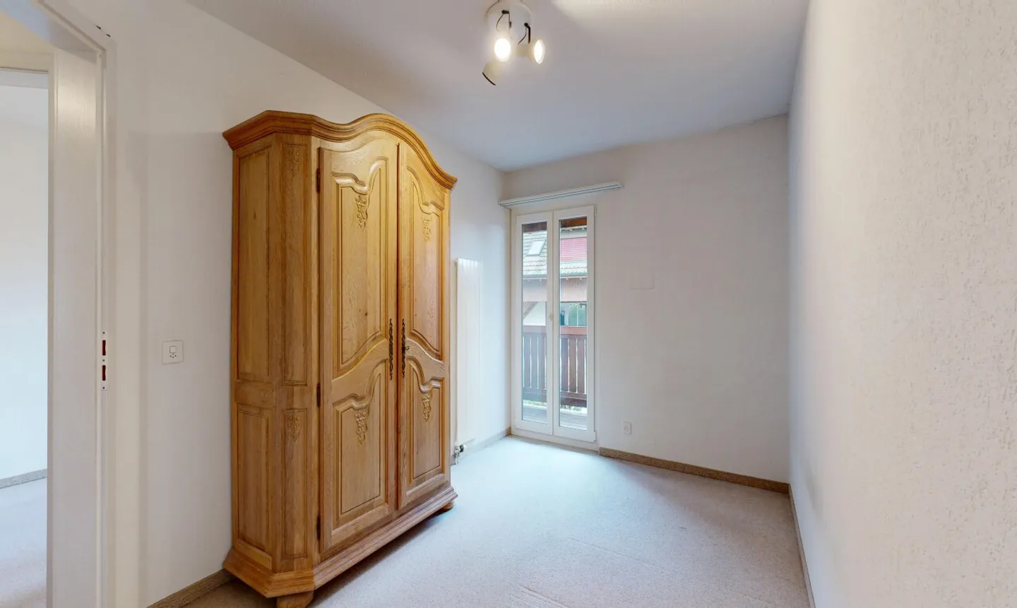 5.5 Room Terraced House with Garden, Converted Attic & Stair Lift - Photo 8 of 11