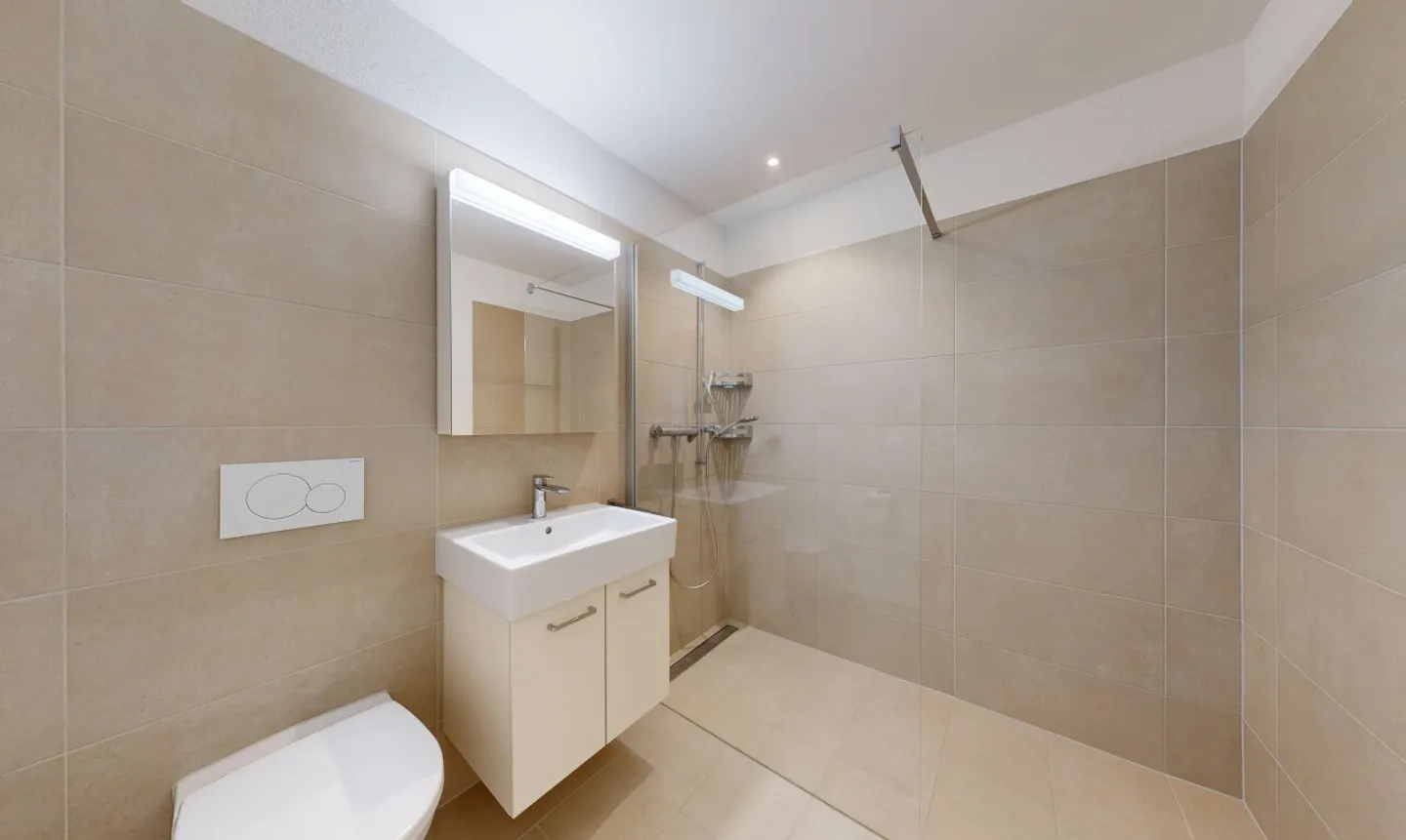 Spacious 4.5 Room Apartment with 2 Balconies in Lenzburg - Photo 9 of 11