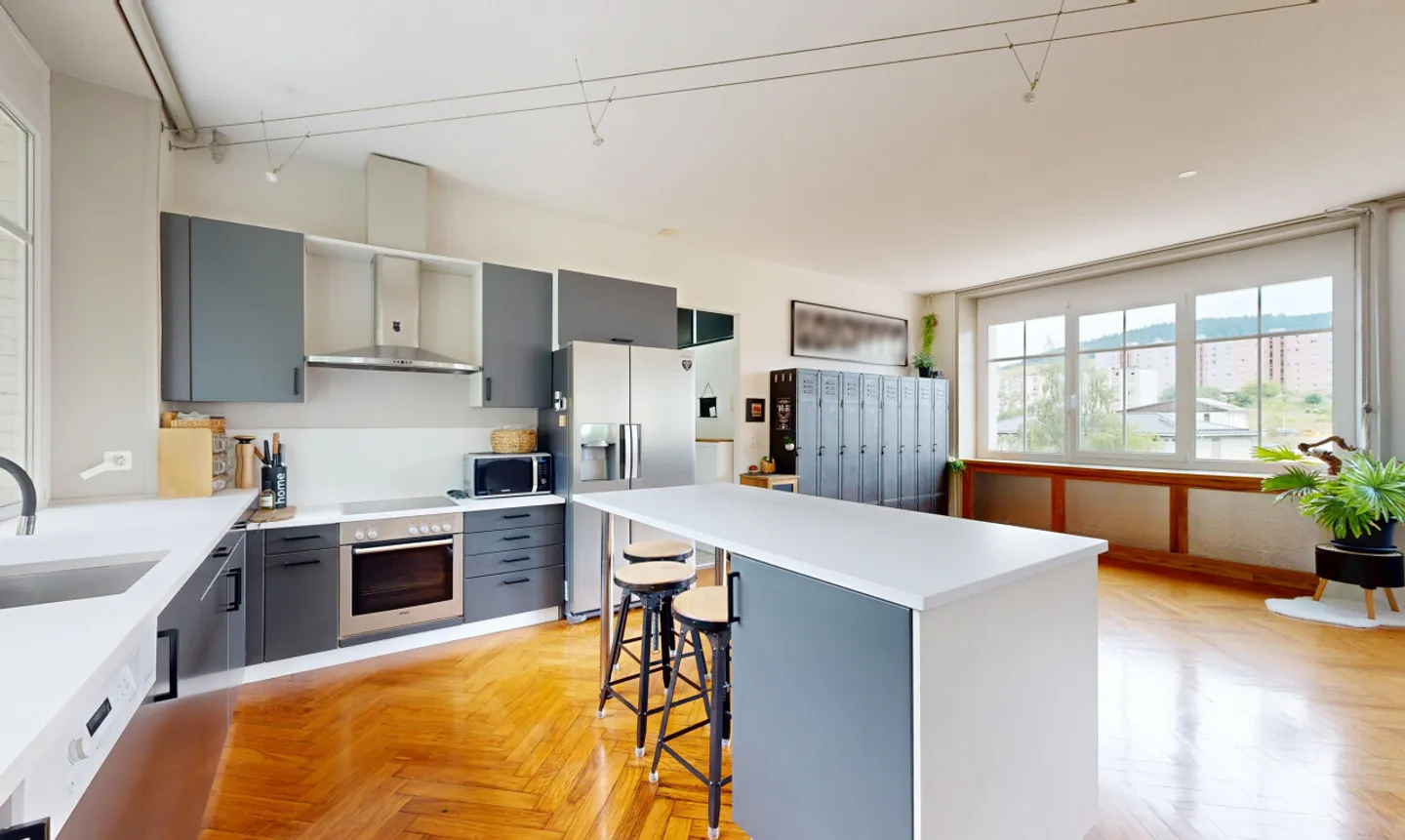 Exceptional 186 m² Loft: Unique Volumes and Total Modularity - Photo 7 of 11