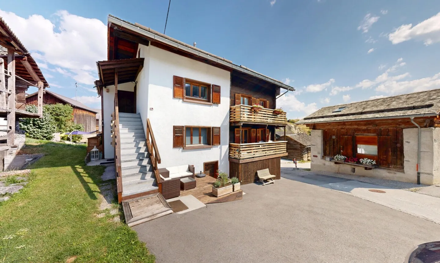 Authentic fully renovated mountain house - Photo 4 of 11