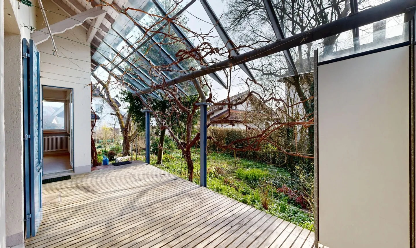 Charming 7.5-room house on a large plot with a lot of potential - Photo 9 of 11