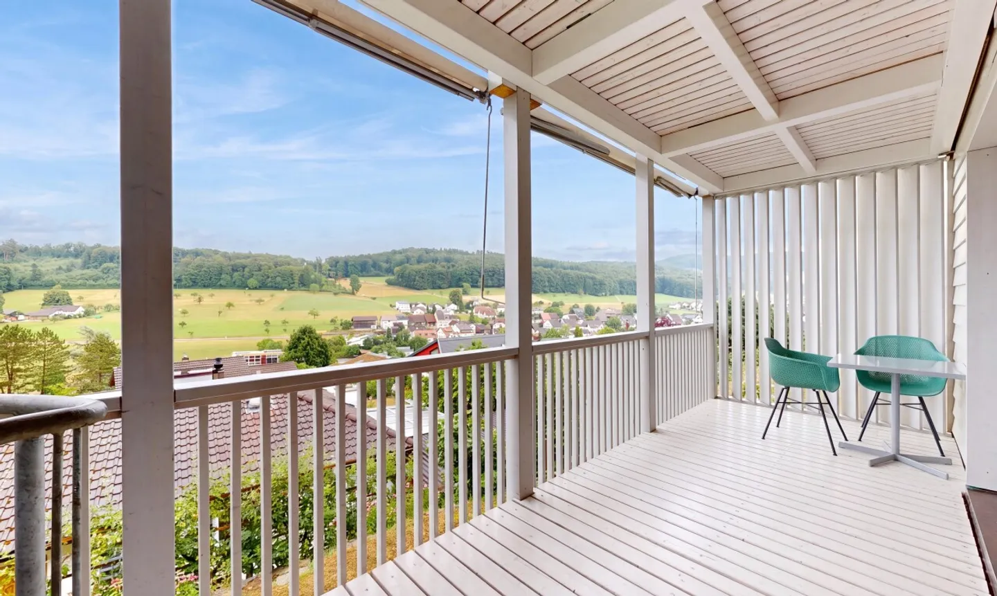 Family-friendly corner terraced house with garden and unobstructed views - Photo 10 of 11