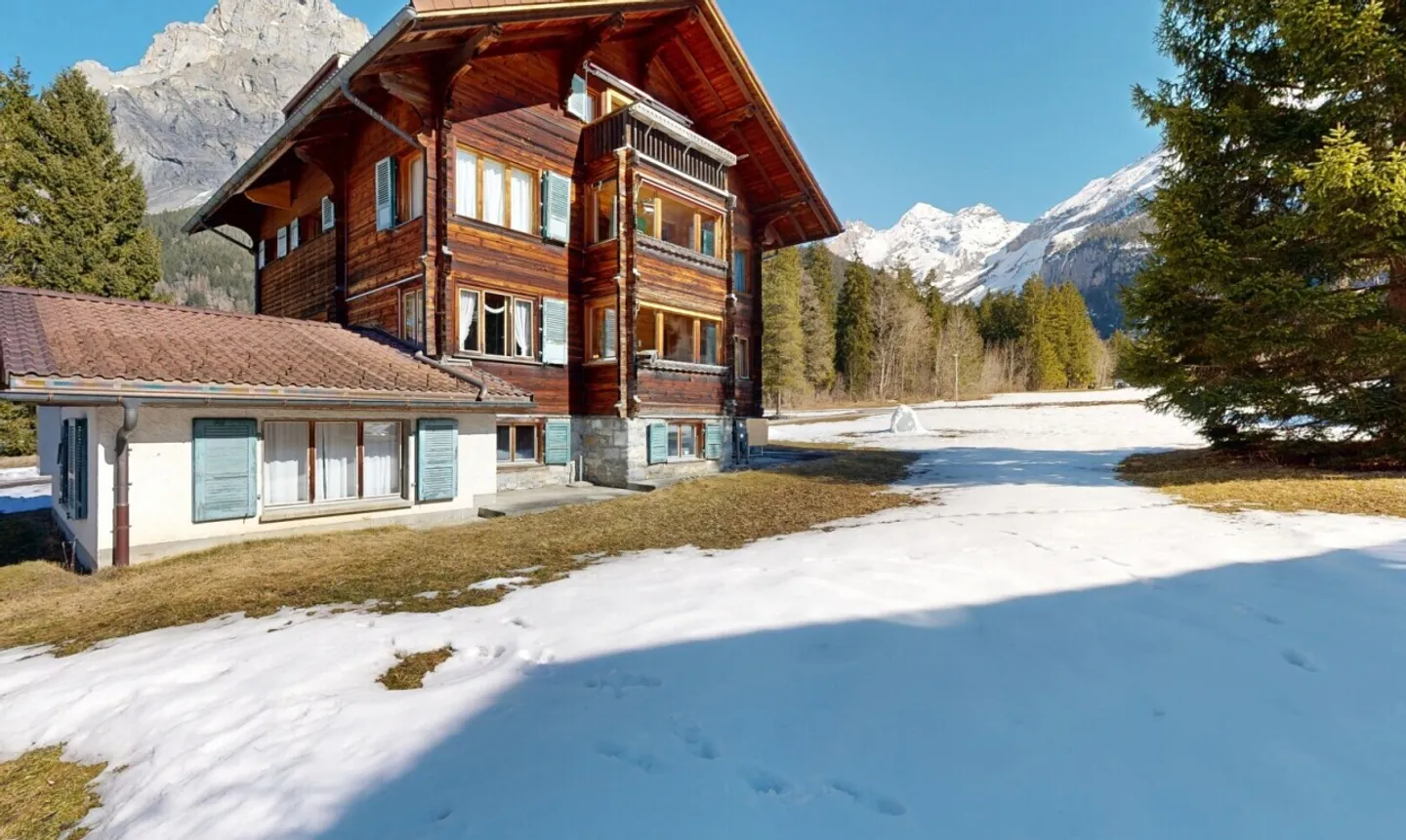 Sunny 4-room apartment with mountain view in Kandersteg - Photo 10 of 11