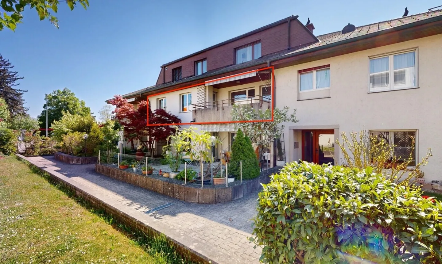 5-Zimmer-Wohnung mit Lift bis vor die Tür: ruhig und zentral - Foto 1 di 11