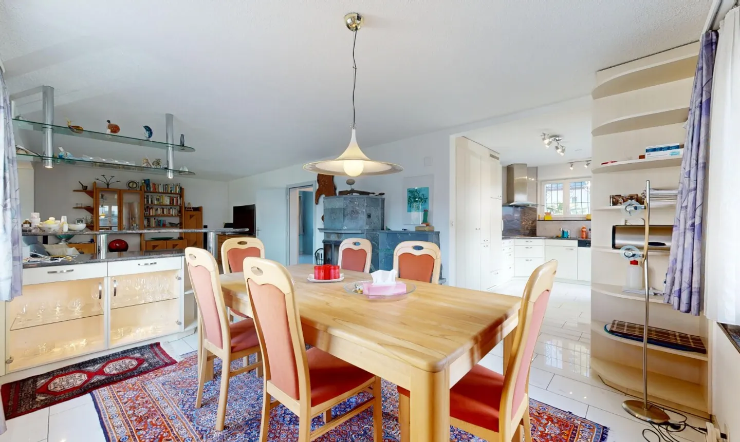 Detached single-family house with large plot in Würenlos - Photo 7 of 11