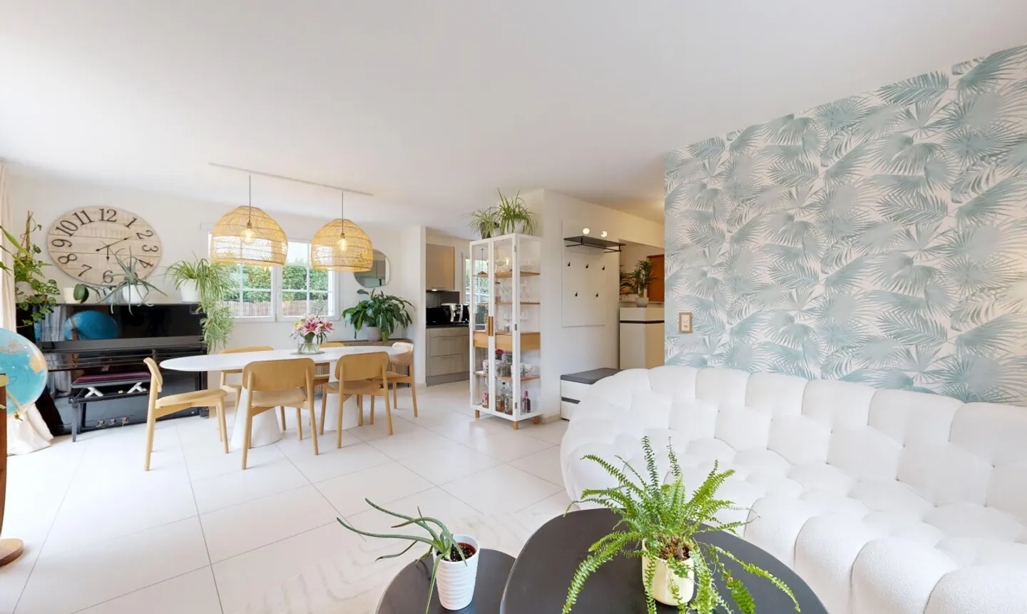 Renovated family house with master suite and southeast garden - Photo 7 of 11