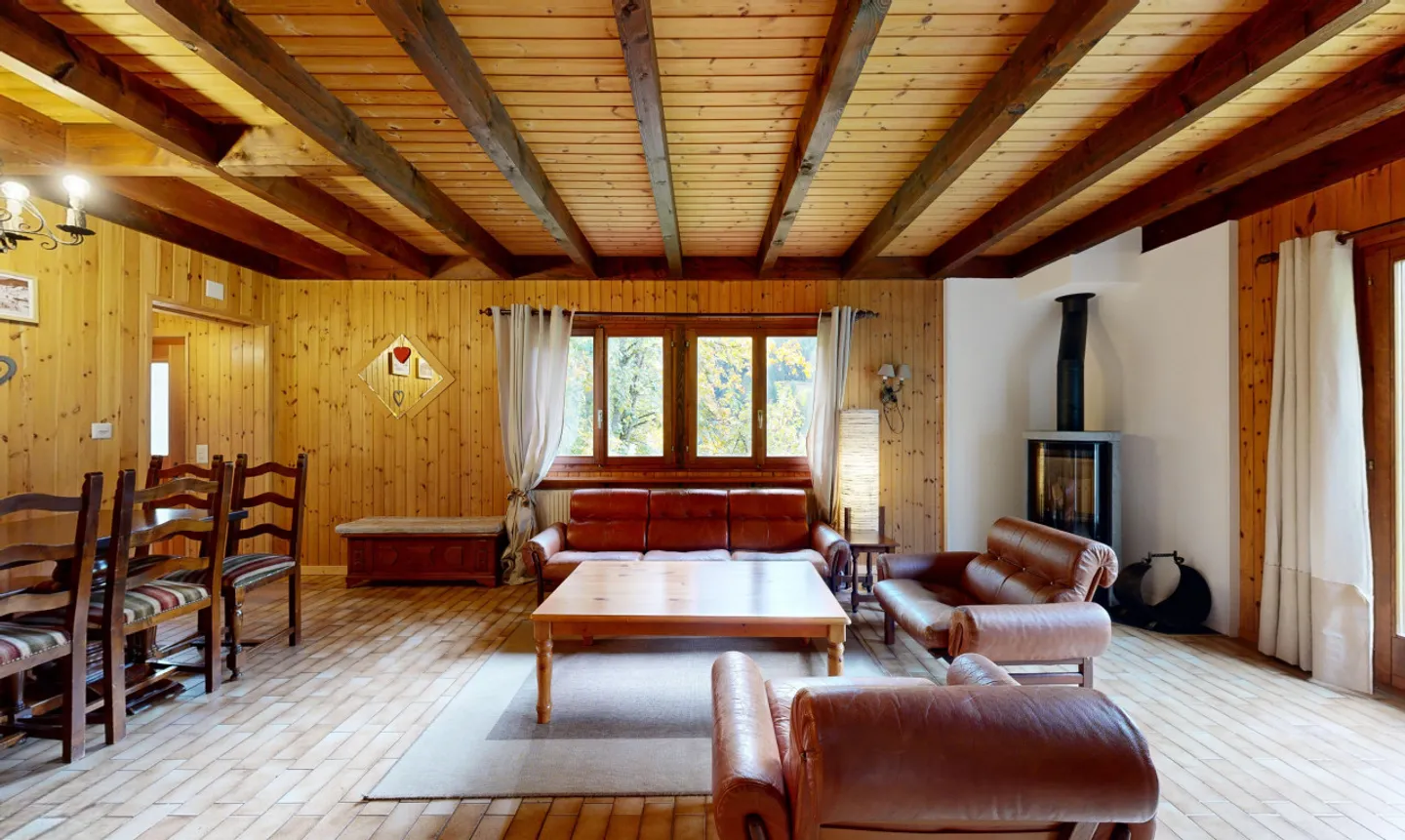 Exclusive: 5-bedroom chalet with a beautiful south-facing orientation - Photo 5 of 13