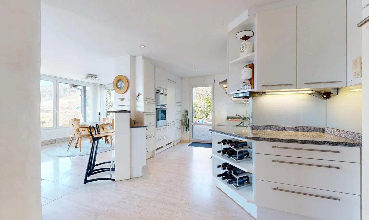 Maison de rêve avec vue et options d'utilisation polyvalentes - Photo 4 sur 11