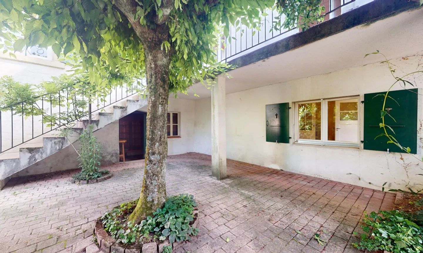 Casa ristrutturata con giardino in una posizione eccezionale - Foto 9 di 11