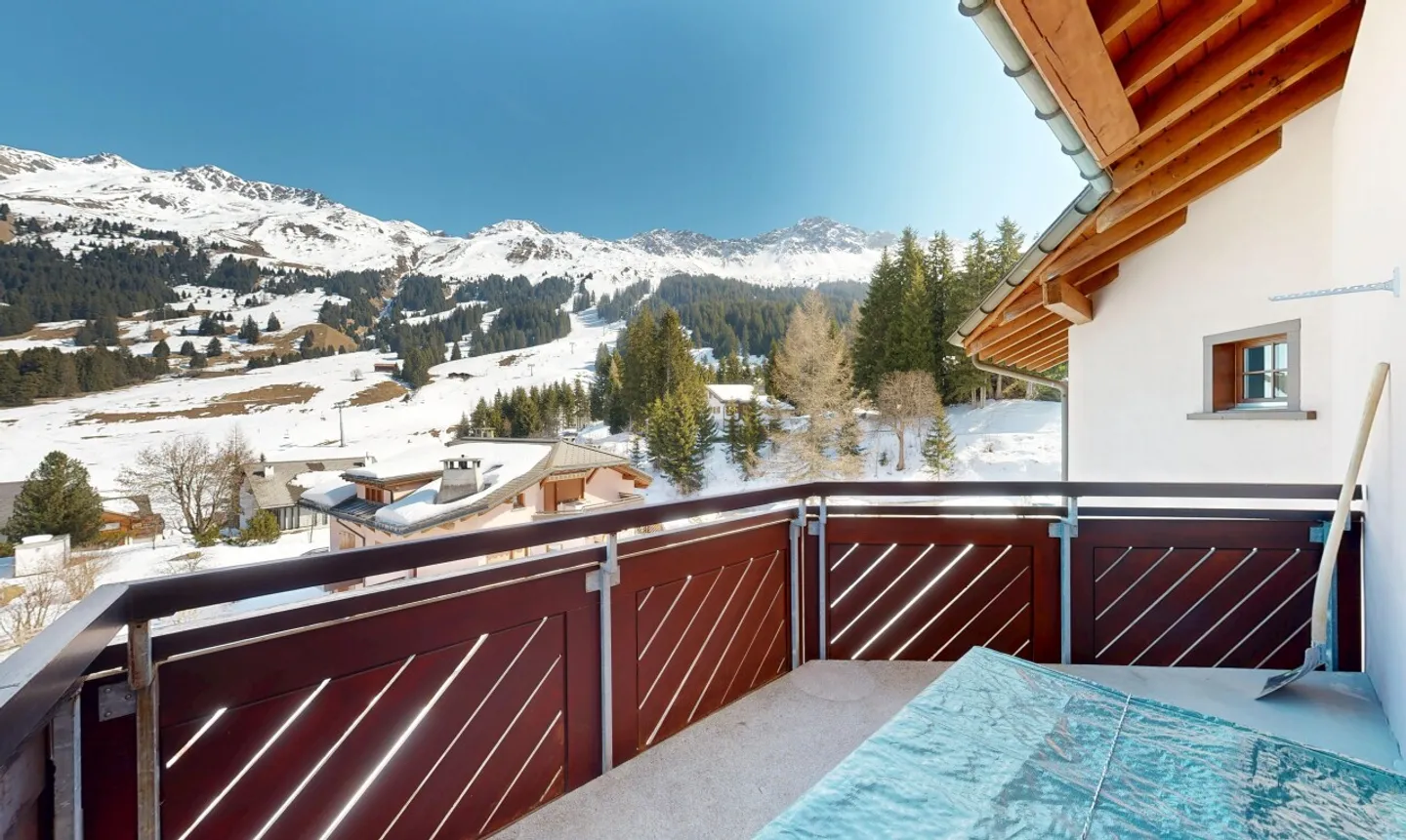 Charming Maisonette Apartment with Ski-in/Ski-out and Mountain Views in Parpan - Photo 10 of 11