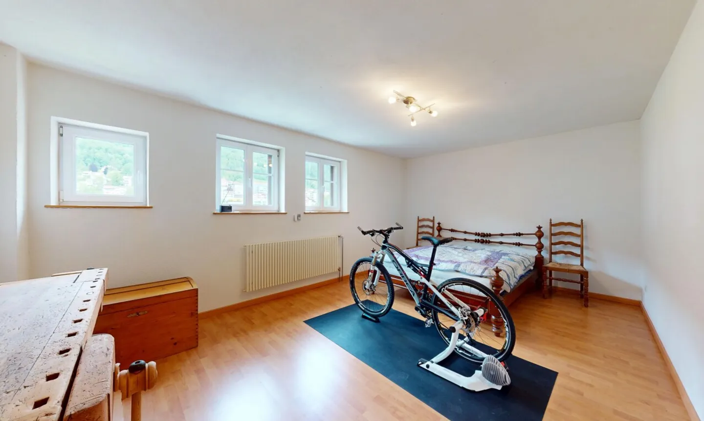 Renovated family house with large garden - St-Imier - Photo 8 of 11