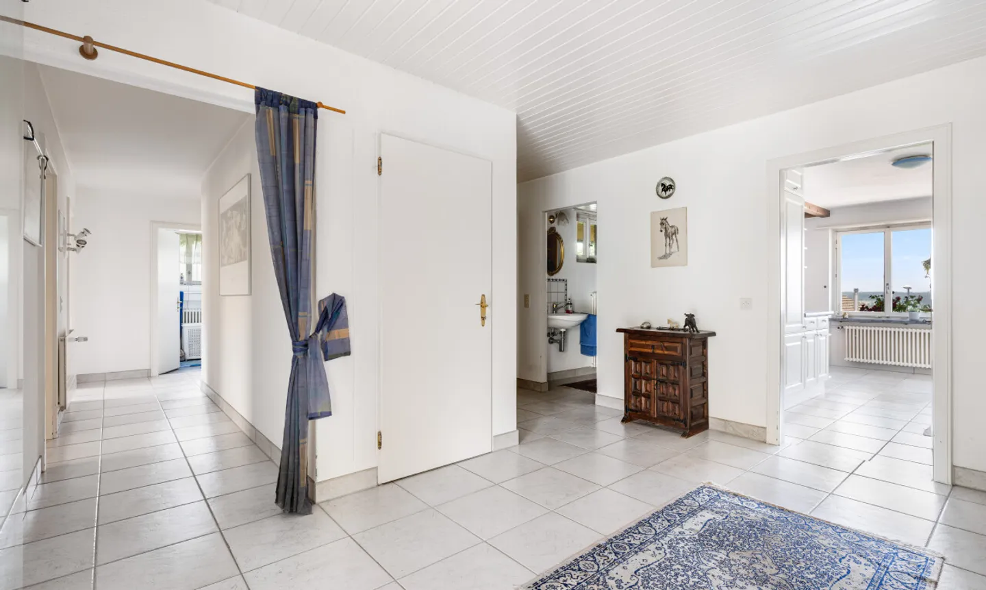 Occasione unica - Casa unifamiliare indipendente di 7 stanze - Foto 2 di 11