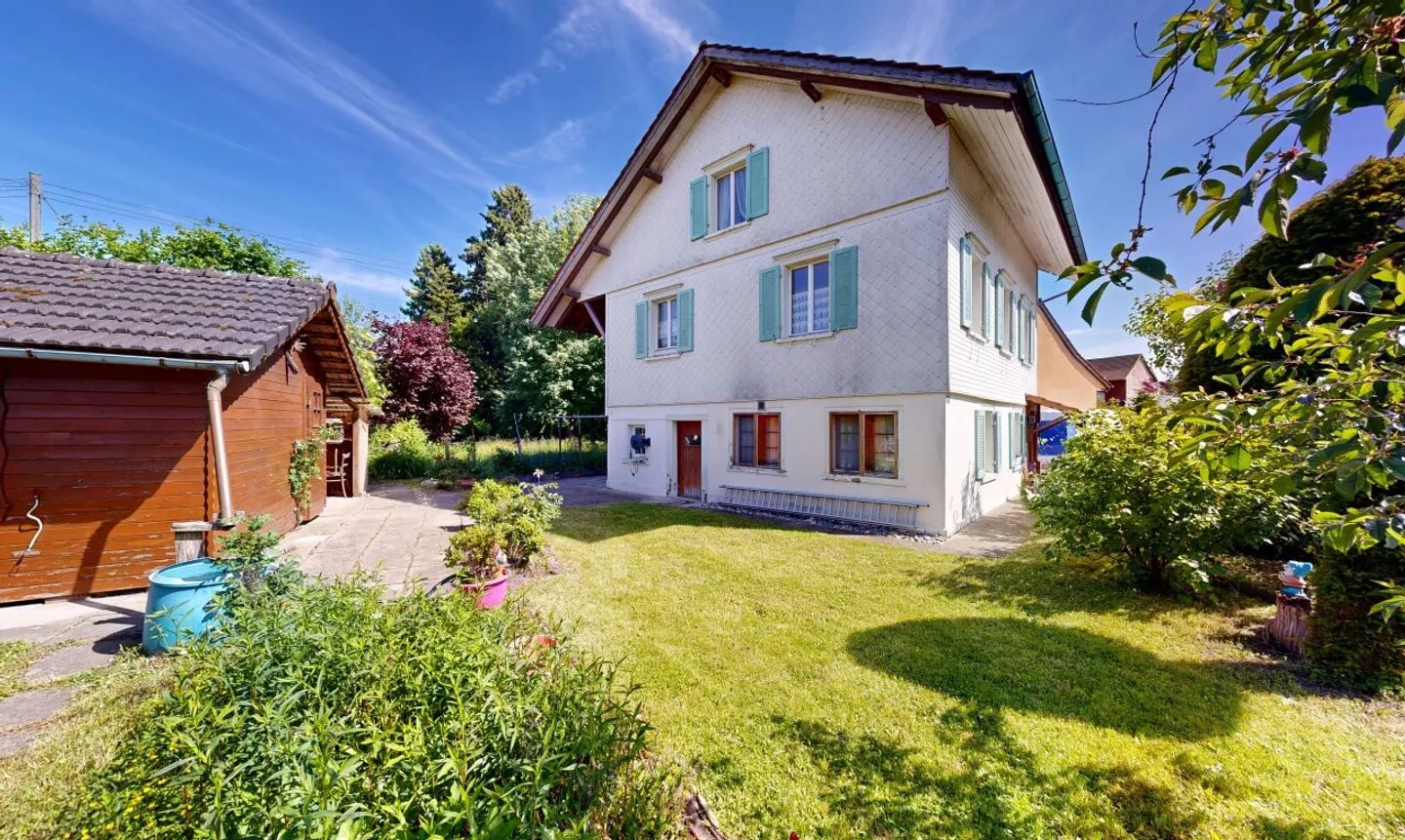 Charmante maison individuelle avec vue sur la verdure à Kesswil TG - Photo 2 sur 11