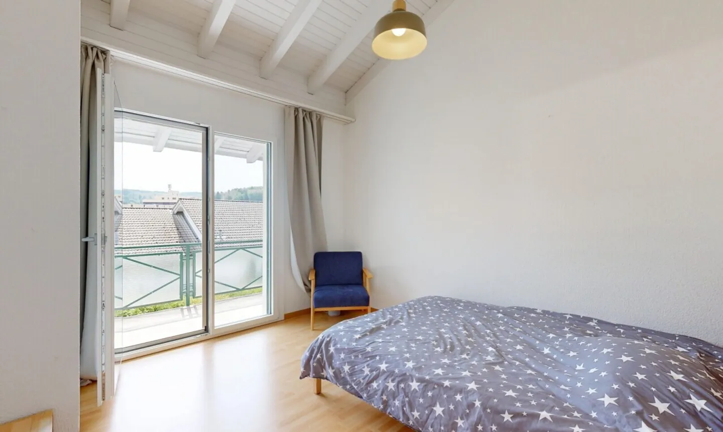 Renoviertes Eckhaus in Bergdietikon - Foto 7 von 11
