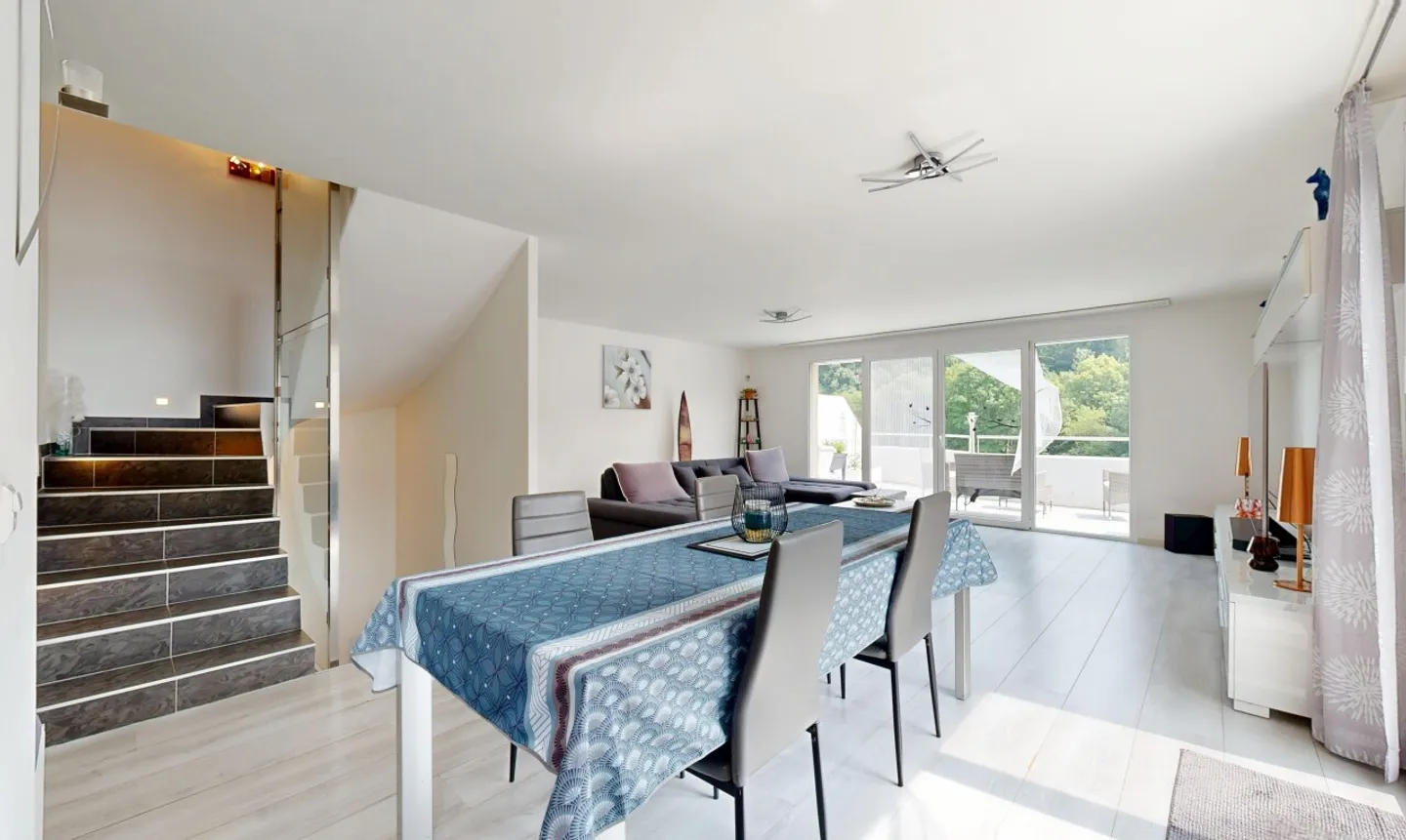 Stunning Villa with Pool in Orbe - Photo 7 of 13