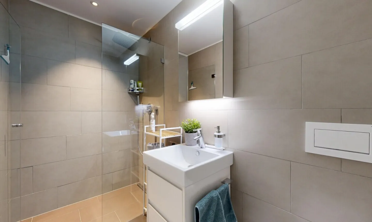 Like-new 4.5-room apartment with high-quality finish - Photo 10 of 11