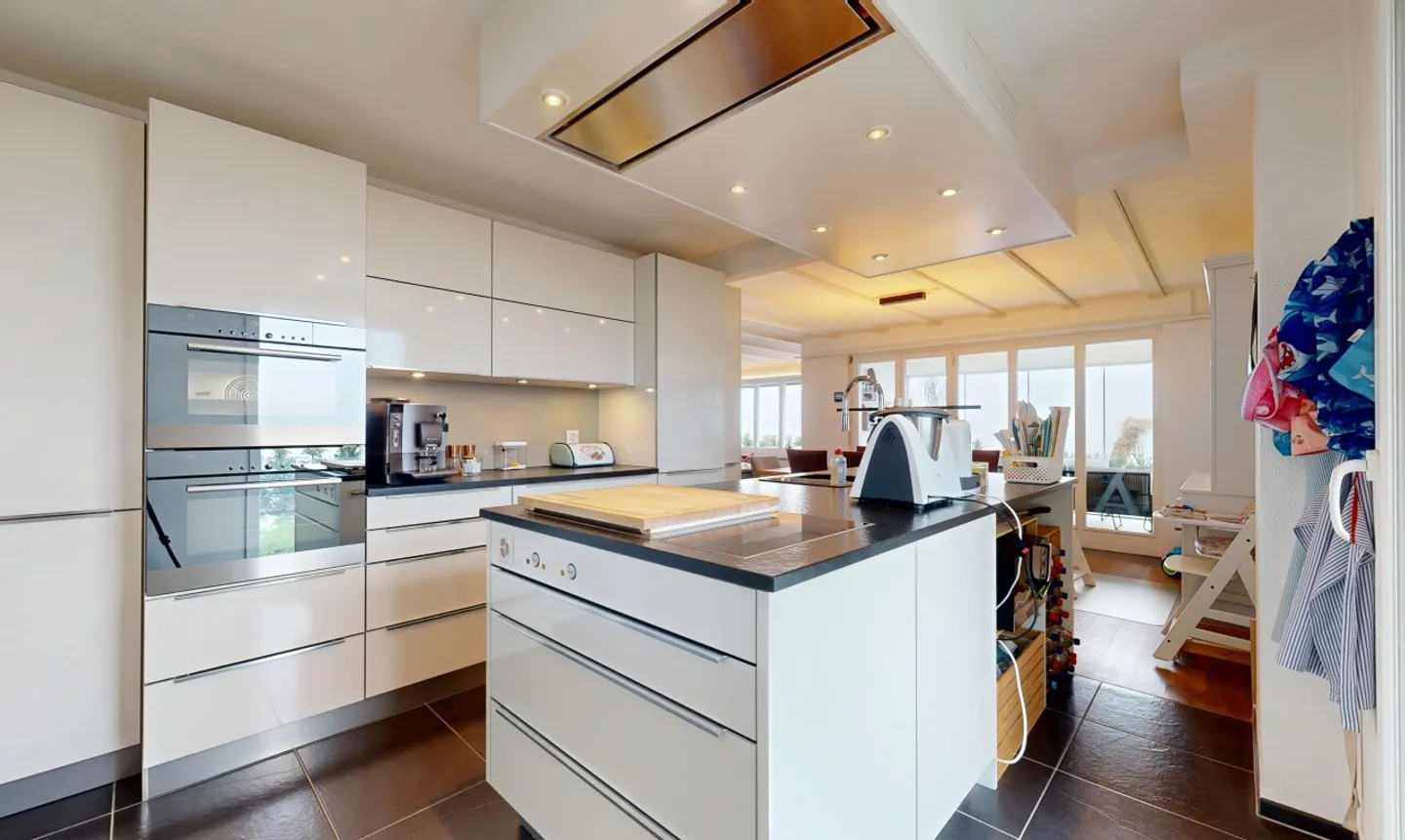 Appartamento esclusivo di 5,5 stanze in posizione elevata con vista panoramica - Foto 4 di 11