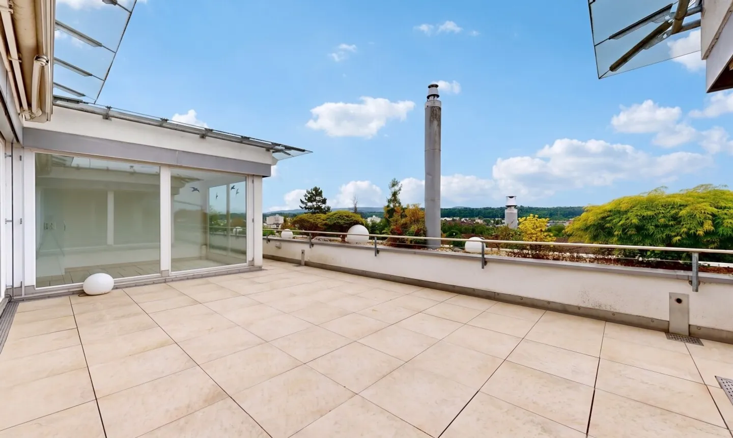 Terrassenhaus mit Blick über Bremgarten - Photo 3 sur 11