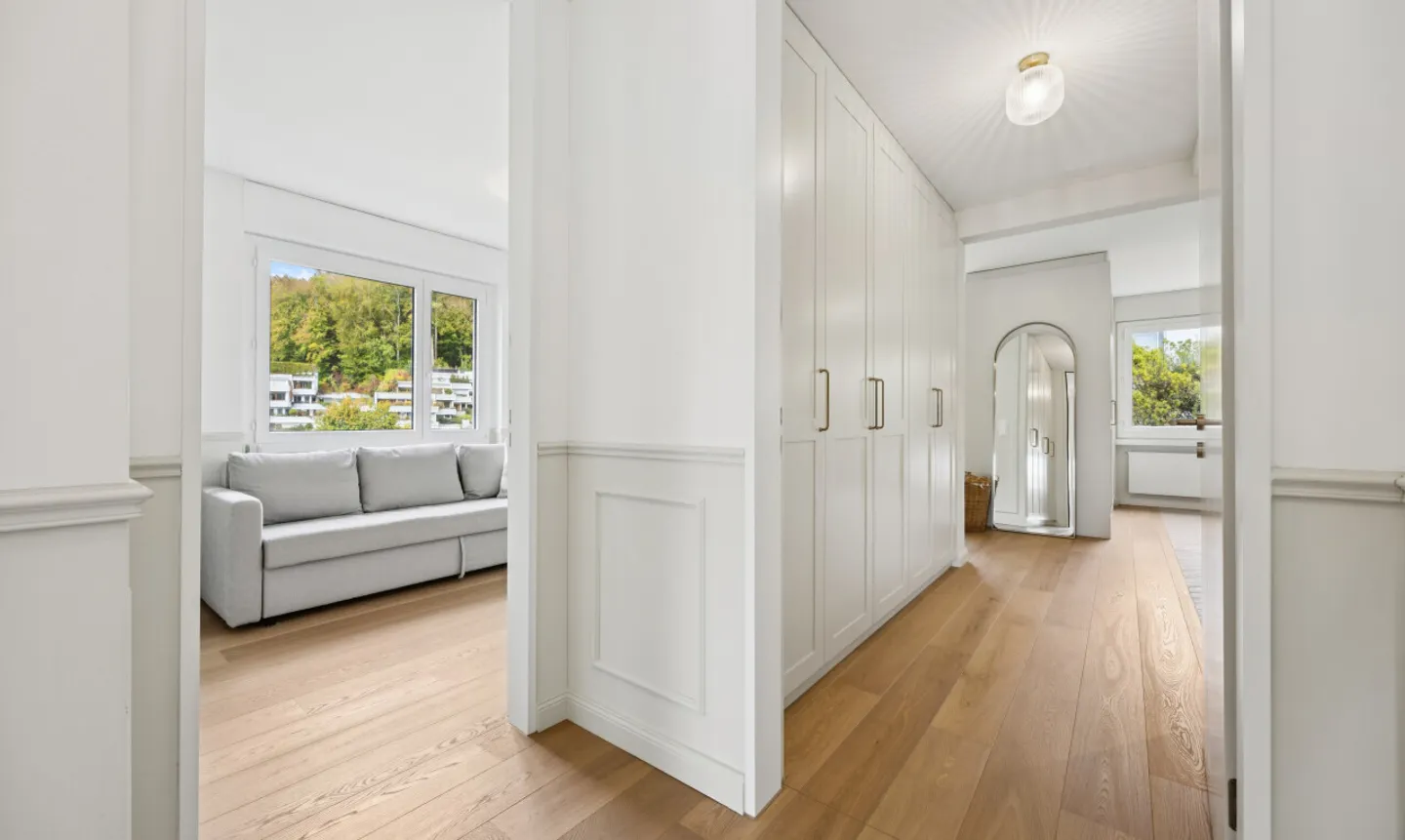 Appartement exclusif de 4,5 pièces avec vue panoramique dégagée - Photo 9 sur 11