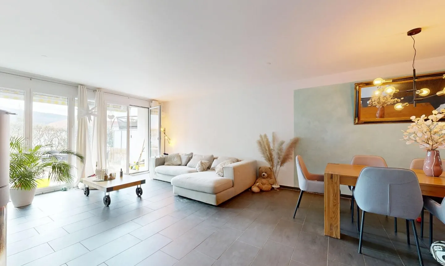 4.5-Room Semi-Detached House with Garden, Terrace & Panoramic View - Photo 3 of 11