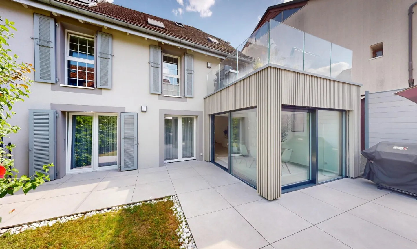 Magnifique Duplex entièrement rénové - Photo 1 sur 11
