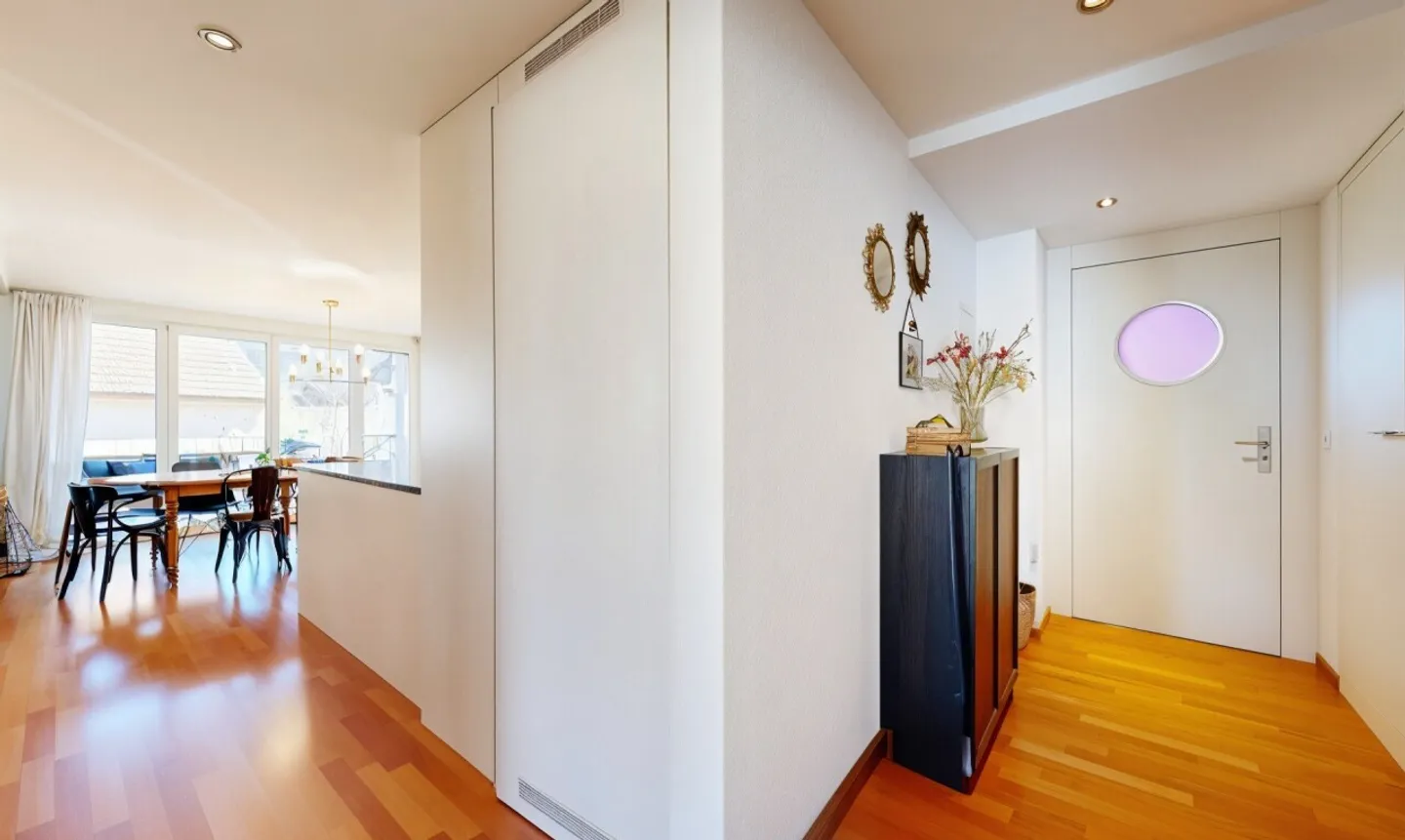 Modern 3.5-room apartment with balcony and parking space - Photo 5 of 11