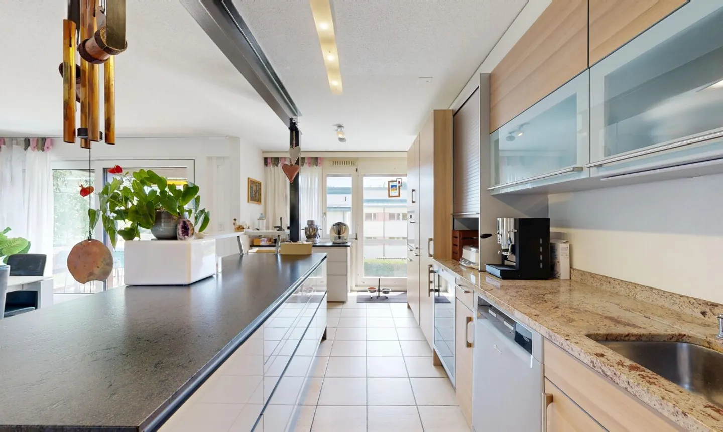 Spacious family duplex of 7.5 rooms (227 m²) - Photo 2 of 13