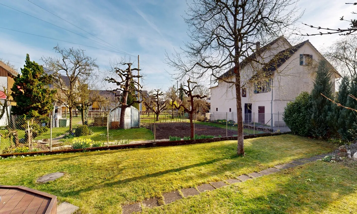 Vivere spazioso con terrazza, giardino e tanto comfort - Foto 10 di 11