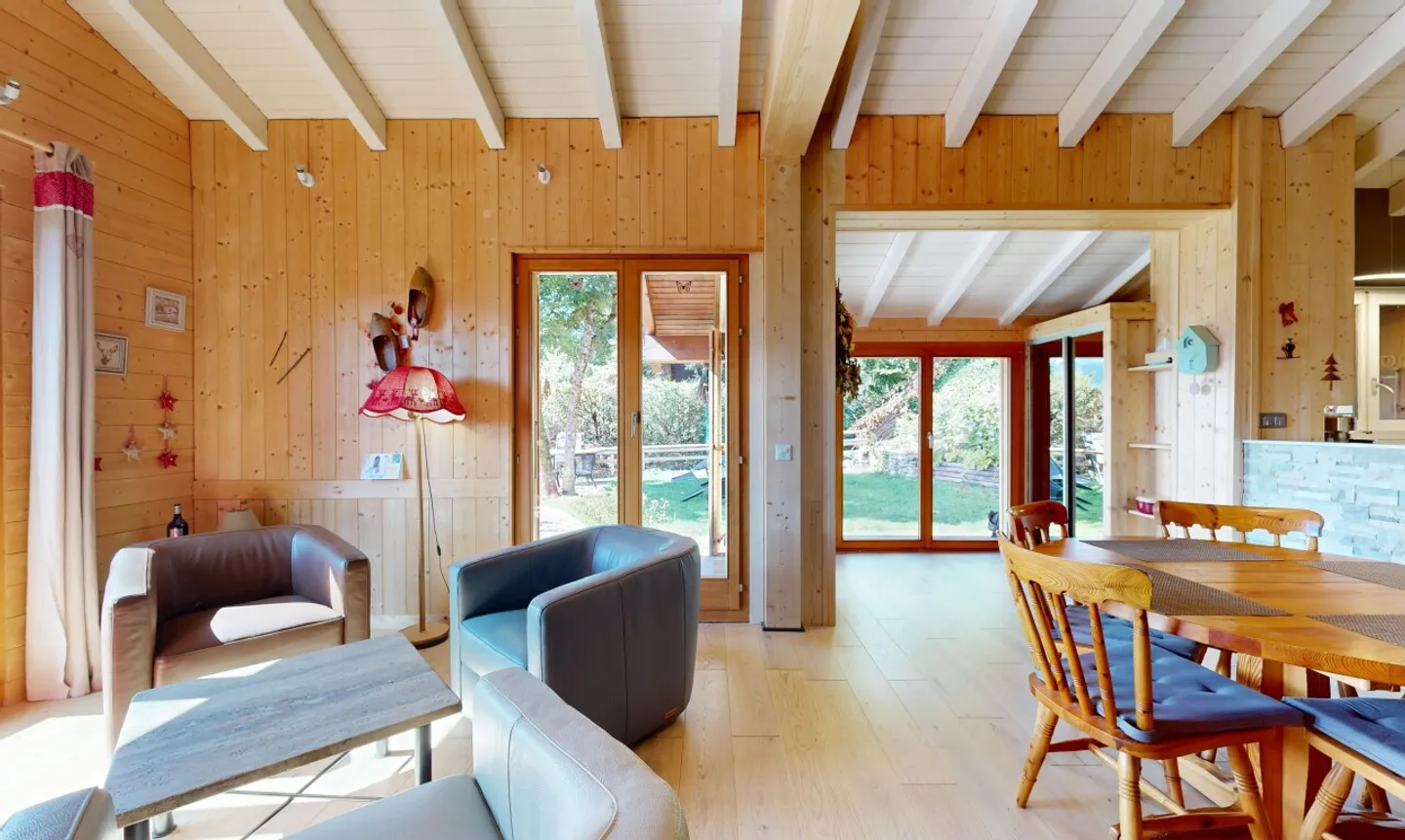 Cozy individual chalet with breathtaking views - Photo 4 of 11