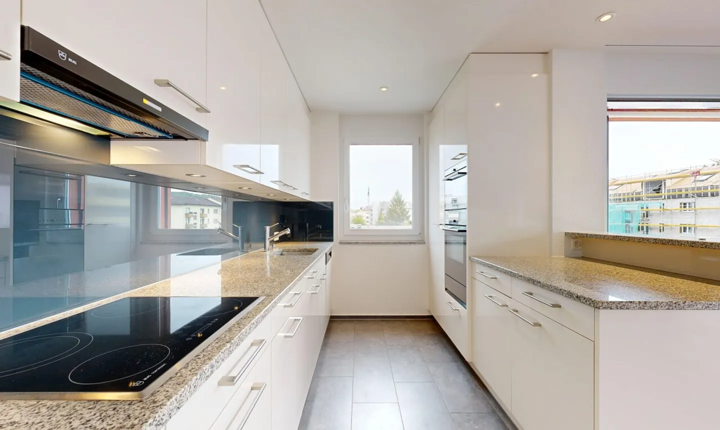 Light, Space & Living Comfort – Spacious 4.5-Room Apartment - Photo 7 of 11