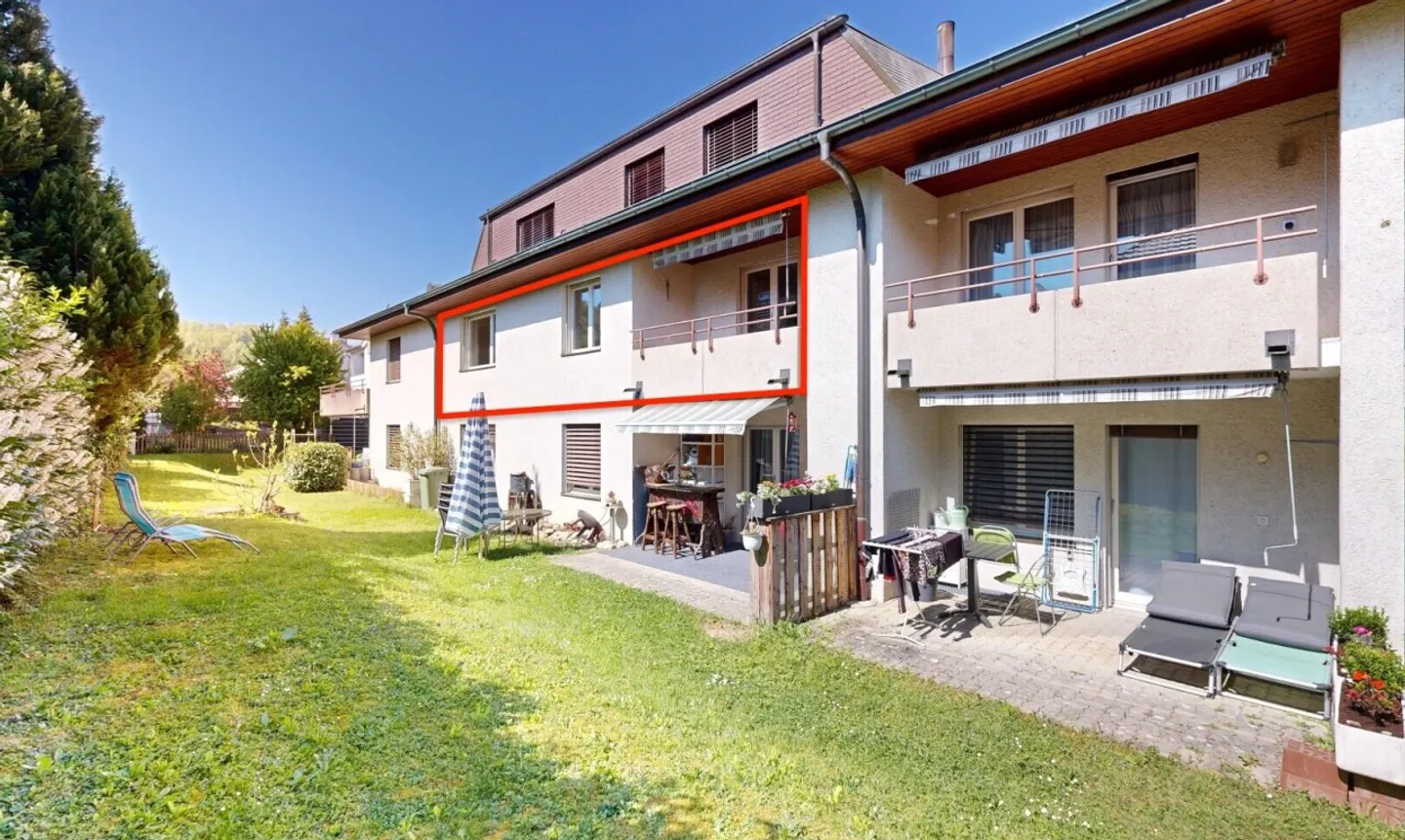 Ampio appartamento di 5 stanze con due balconi, ascensore e molto comfort abitativo - Foto 1 di 11