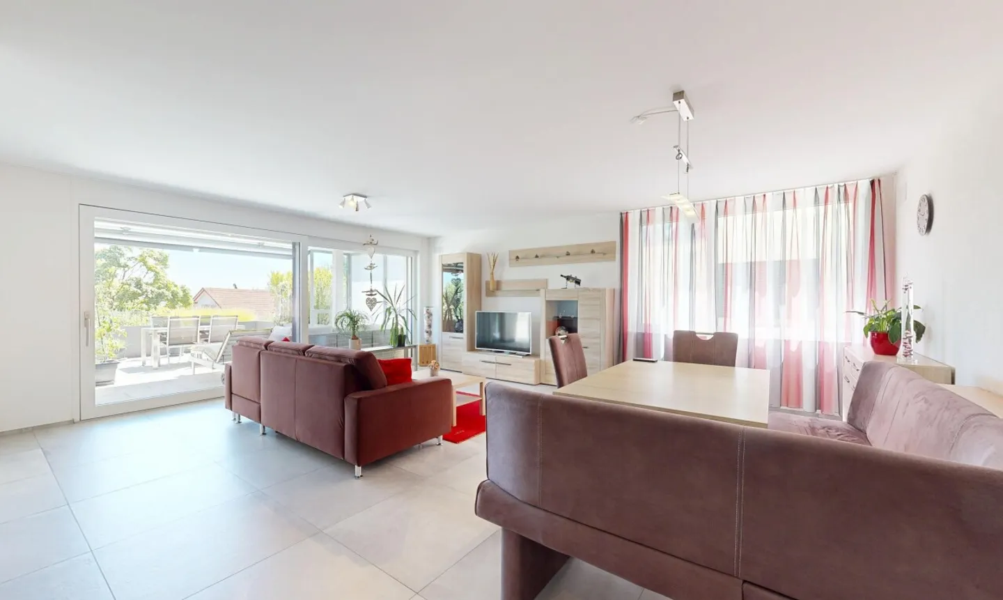 Exclusive 4.5-room terrace apartment with generous outdoor area - Photo 1 of 11