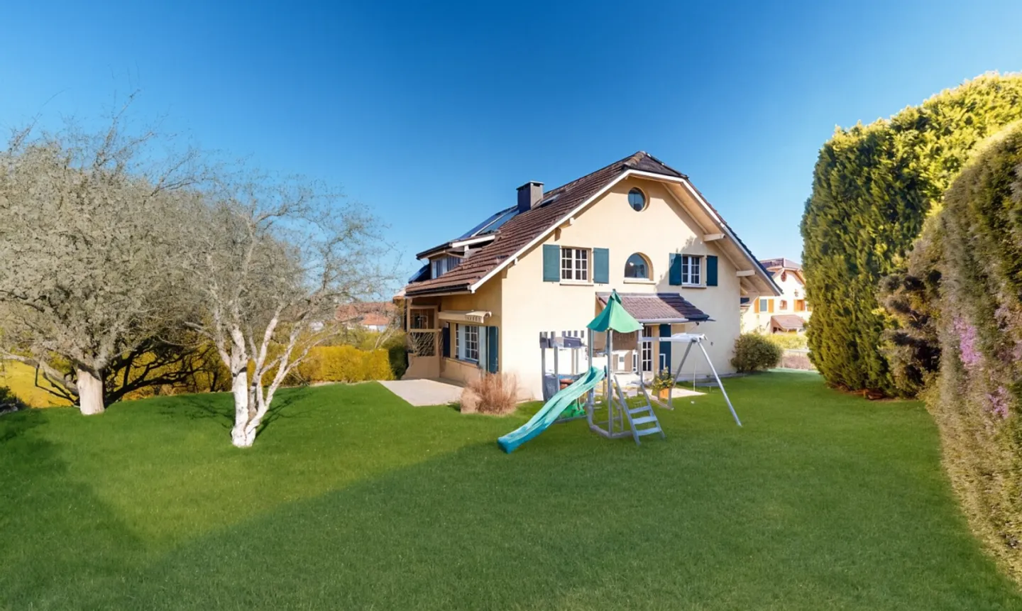 Helle VILLA IN RUHIGER LAGE, ZWISCHEN NATUR UND NAHE LAUSANNE - Foto 1 von 13