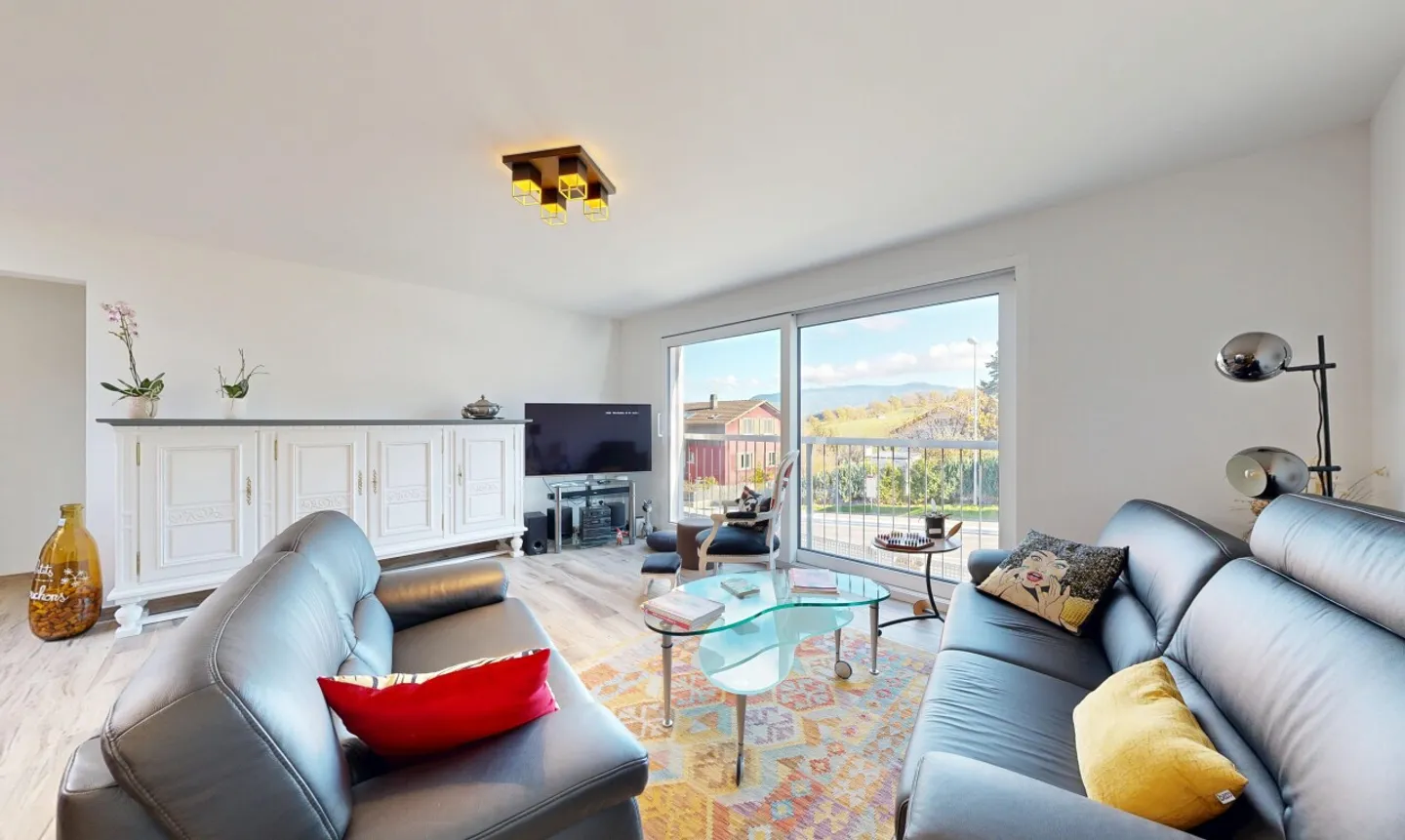 Elegante appartamento di 4,5 stanze, luce e vista mozzafiato - Foto 4 di 11