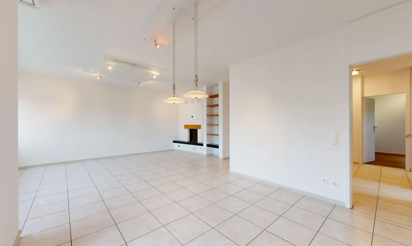 Spacious 6½-room maisonette apartment in Winterthur-Seen - Photo 2 of 13