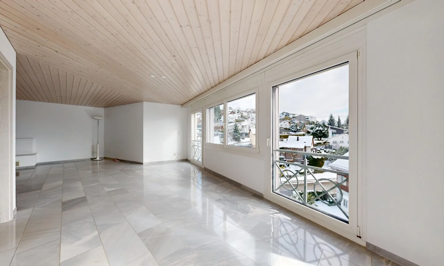 Appartamento spazioso con vista mozzafiato - Foto 9 di 13