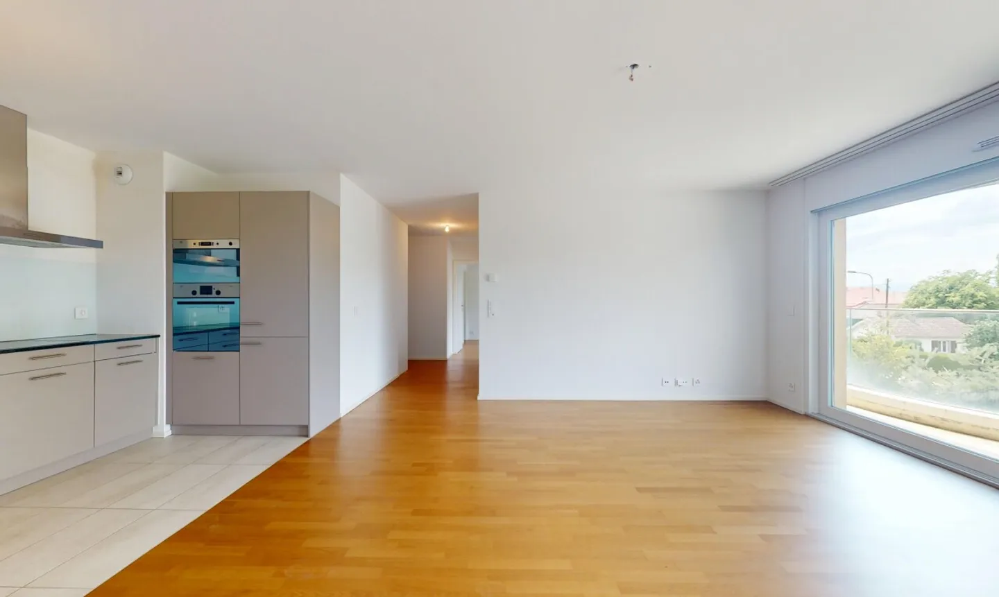 Helle 3,5-Zimmer-Wohnung mit großem Balkon - Foto 7 von 13