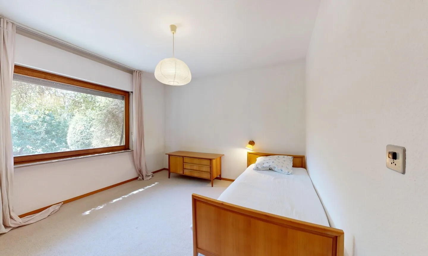 Freistehendes Einfamilienhaus auf 1'127 m² Traumgrundstück - Photo 9 sur 13