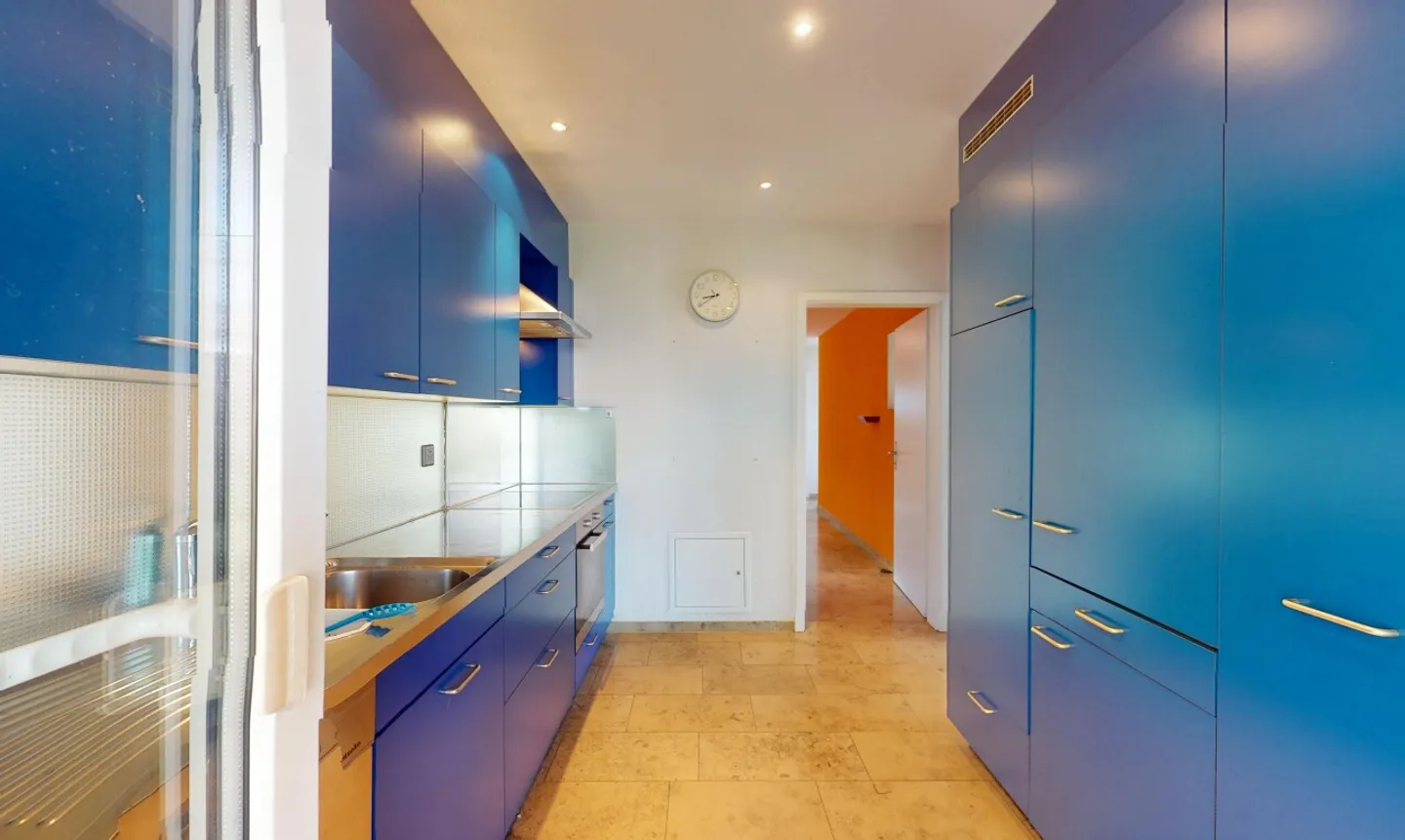 Maison individuelle dans un emplacement calme avec beaucoup d'espace et de potentiel - Photo 5 sur 13