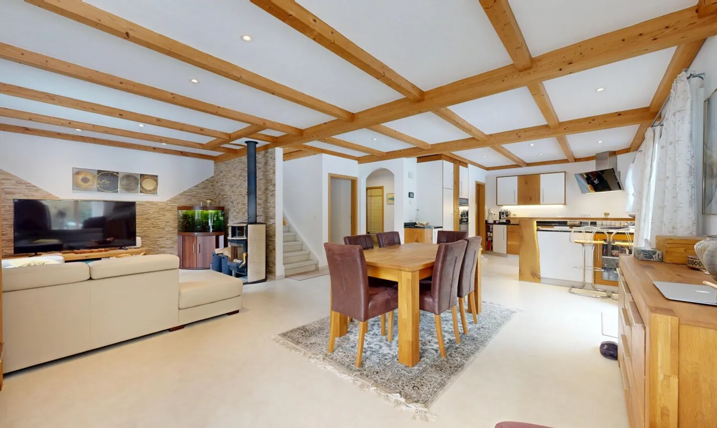 Charmantes Einfamilienhaus mit Garten - Foto 3 von 11