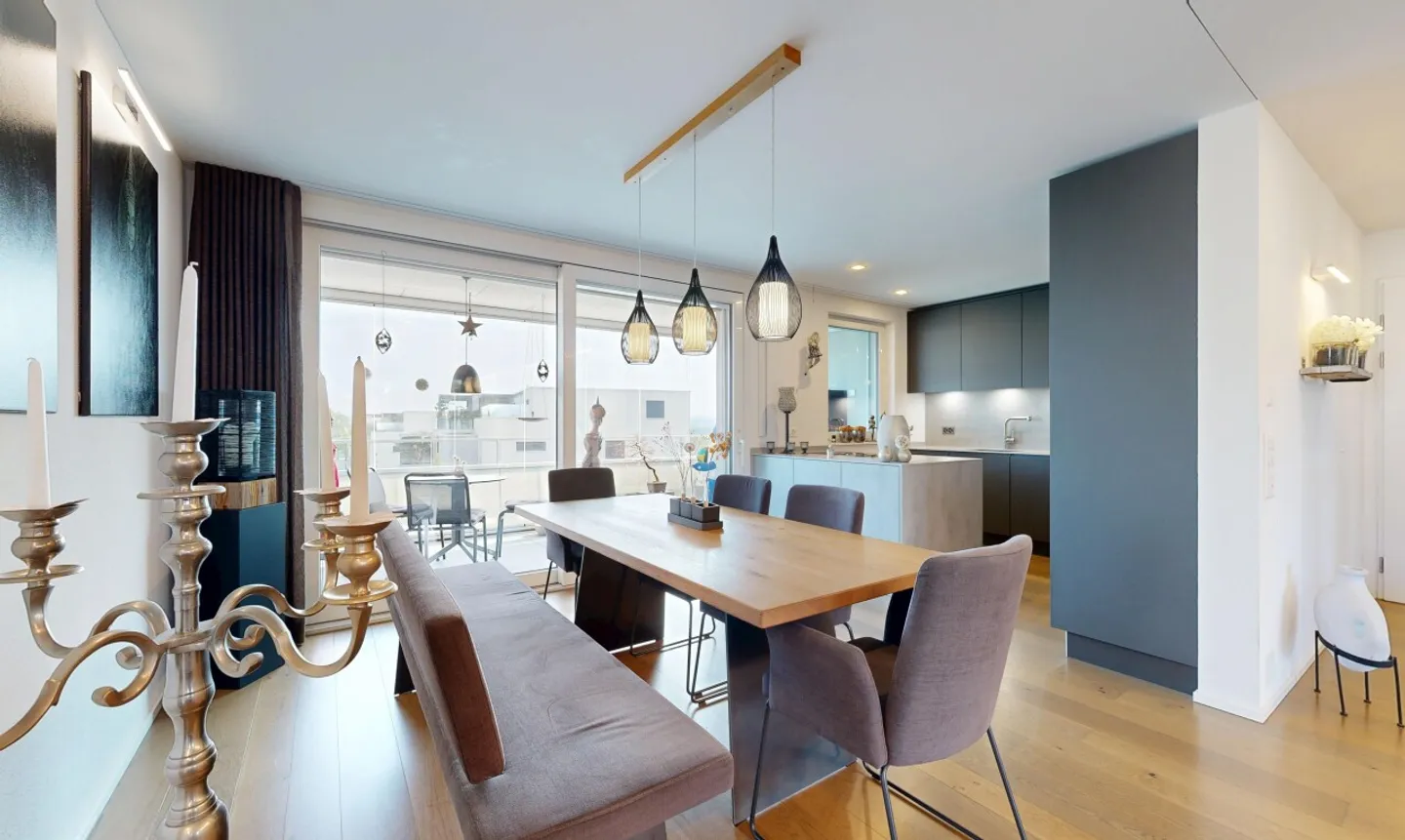 Modernes Apartment mit zwei Balkonen - Foto 1 von 11