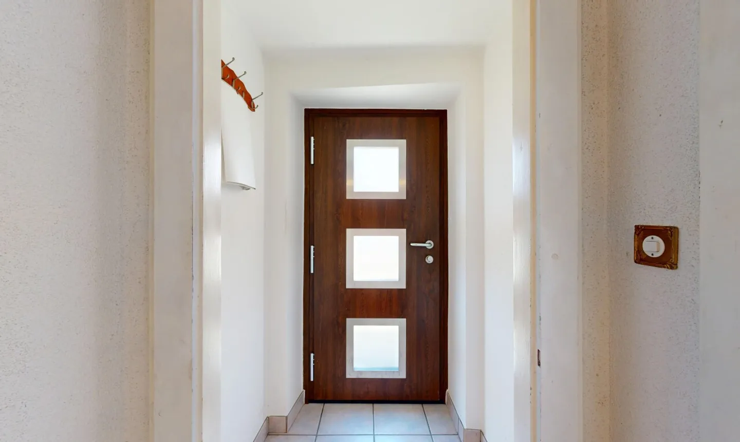 Appartement 2.5 pièces à Erde – Calme absolu et fort potentiel - Photo 8 of 11